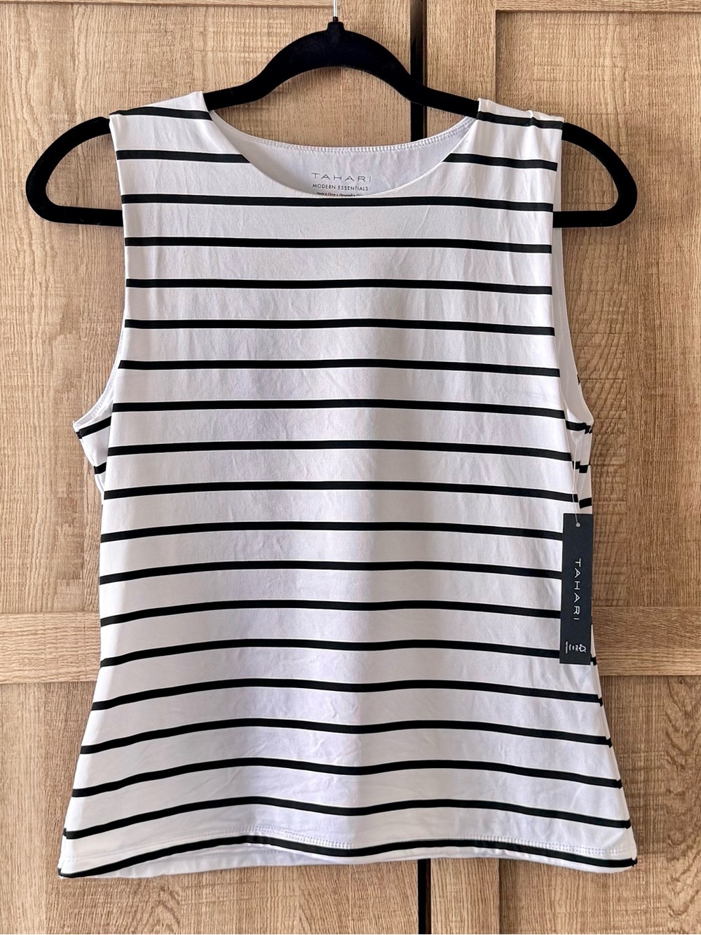 Tahari Black & White Striped Sleeveless Tank SZ.M